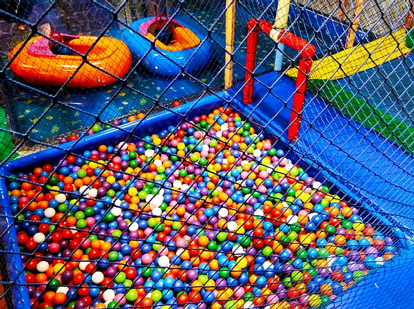 Piscina de bolinhas no Cata-Vento Park